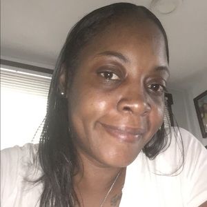 Meet your Posher, Debra